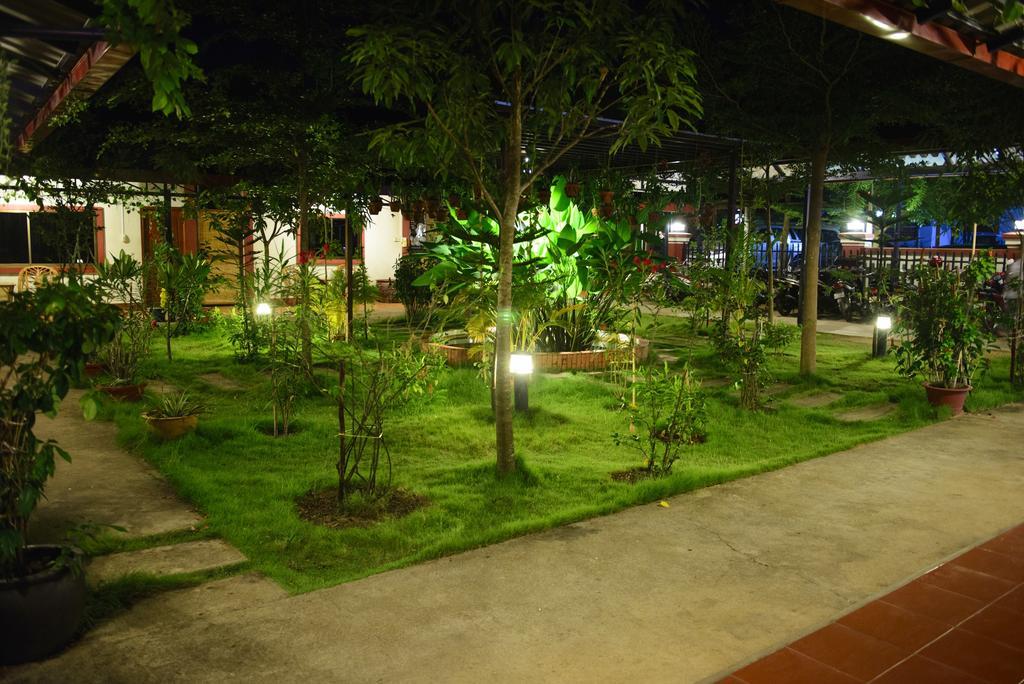 Zana Beach Guesthouse Sihanoukville Eksteriør bilde